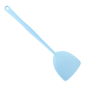 Tapette à mouches en plastique avec poignée longue