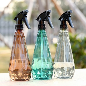 Arrosoir de jardin en plastique 600ml