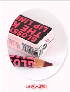 Crayon à lèvre résistant à l'eau en bois de cèdre s 12 couleurs disponibles