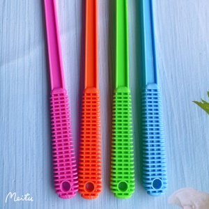 Tapette à mouches en plastique long manche flexible et élastique