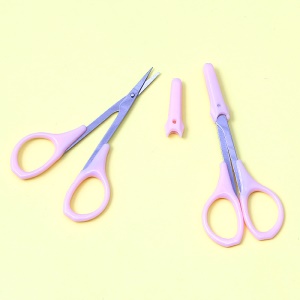 Ciseaux à sourcils en acier inoxydable rose