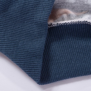 Sweatshirt à col rond et à manches longues  pour garçons