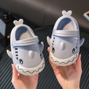 pantoufles Bébé avec dessin animé requin antidérapant semelle souple