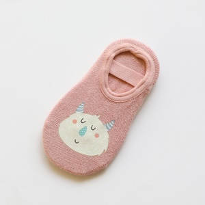 Chaussures et chaussettes antidérapantes pour bébé