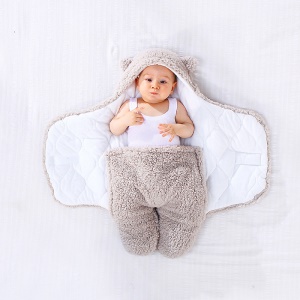 Couverture envoloppante bébé en coton imitation velours d'agneau
