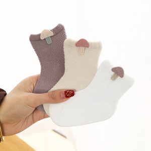 Chaussettes néonatales en coton respirant