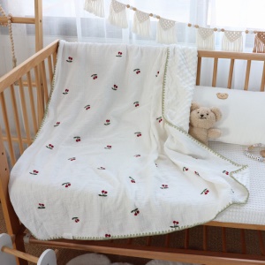 Couverture bébé en coton brodé