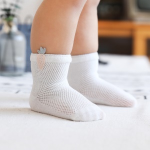 Chaussettes néonatales en coton respirant