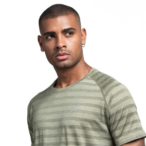 T-shirt sport manches courtes et à  séchage rapide respirant grande taille