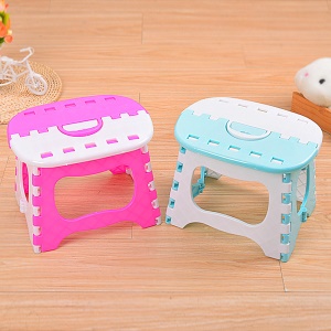 Tabouret en plastique pliable et portable