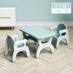 Tables et chaises pour enfants