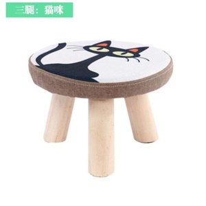 Petit tabouret en forme de champignon pour enfant