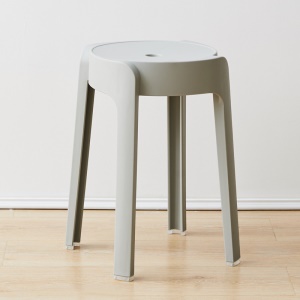 Tabouret empilable en plastique épais pour usage domestique