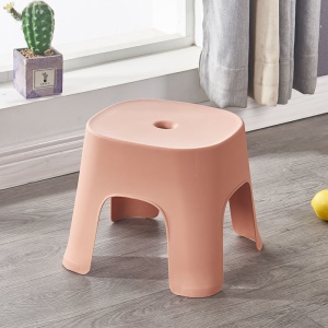 petit tabouret  en plastique antidérapant