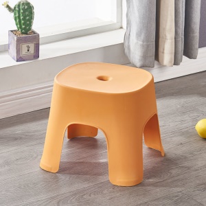 petit tabouret  en plastique antidérapant