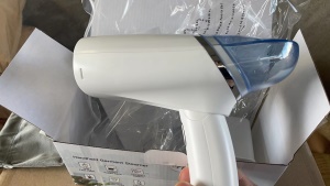 Petit fer à vapeur pliable