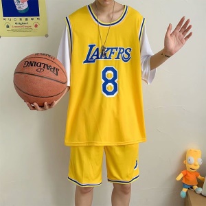 Ensemble de deux pièces de basket-ball