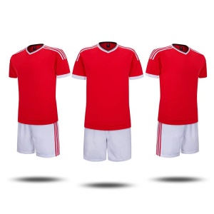 Ensemble de football T shirt+ Short pour hommes