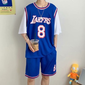 Ensemble de deux pièces de basket-ball