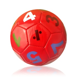 Ballon de football pour   élèves du primaire et du secondaire