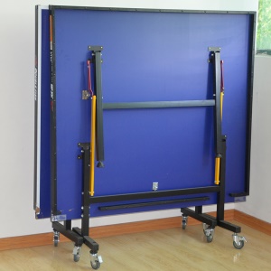 Table de tennis de table  pliable avec roues