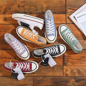 Chaussures en toile pour étudiants Chaussures de skateboard rétro Chaussures décontractées classiques à la mode