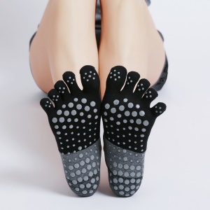 Chaussettes de yoga en coton avec bretelles et bouts en formes d'orteils