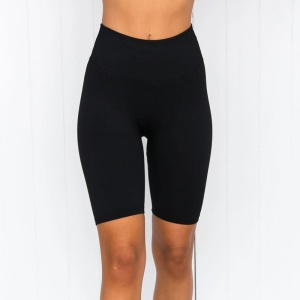 short de yoga serré