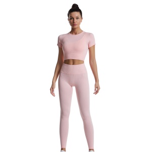 Combinaison de yoga deux pièces (pantalon + manches courtes) serrée par enfilage