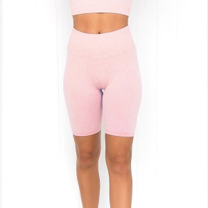 short de yoga serré
