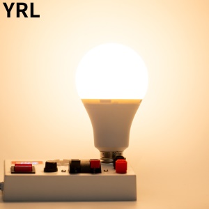 Ampoule LED smart tricolore avec système de changement de lumière 85-265V tension 12W/15W/A60