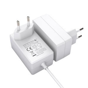 Chargeur d'appareil normes européennes 12V3A 0,5m