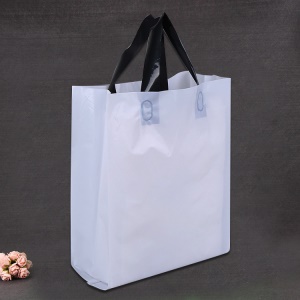 Sac de vêtement portable en plastique