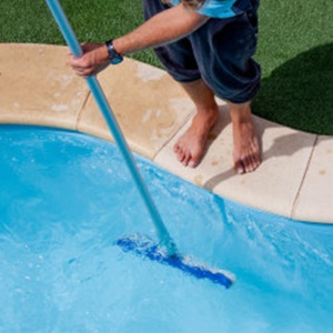 Outils de nettoyage de piscine Brosse de piscine en plastique Laine haute densité