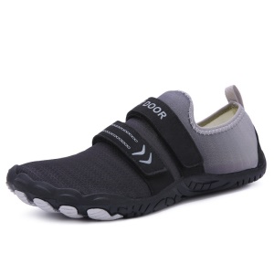 Chaussures de plage  en caoutchouc à cinq doigts avec  trous  de drainage