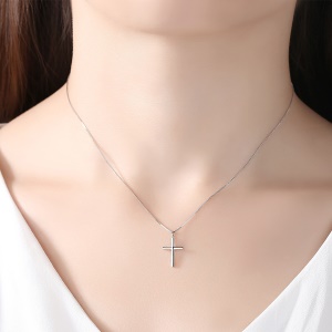 Pendentif décoratif chrétien S925 croix argentée