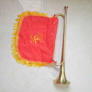 Trompette en or laqué en tonalité de B  trompette de fanfare