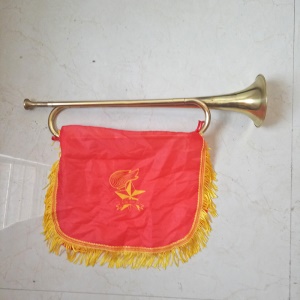 Trompette en or laqué en tonalité de B  trompette de fanfare