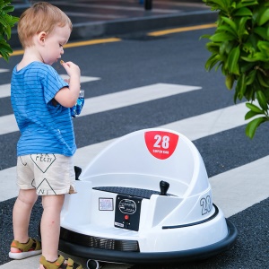 SHUAIHONG  Auto tamponneuse pour enfants avec lumières éblouissantes