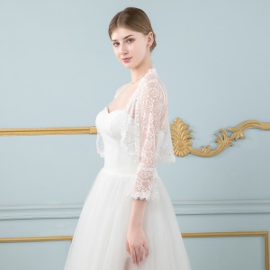 Châle écharpe de mariée dentelle protection solaire épaule