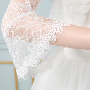 Châle écharpe de mariée dentelle protection solaire épaule