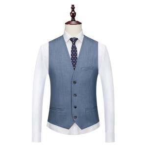 Costume pour homme trois pièces à une rangée avec une boucle et une fente au milieu du dos