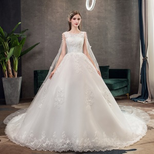 Robe de mariée principale longue queue  motif ciel étoilé
