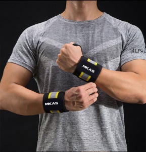 Protège-poignets de sport en nylon rayé