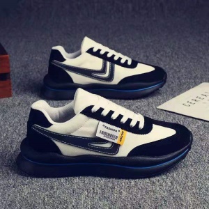 Chaussures décontractée avec  semelle antidérapante et résistant à l'abrasion