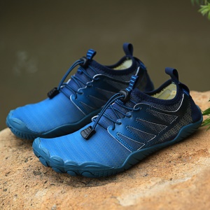 Chaussures avec semelle en caoutchouc antidérapante et respirante