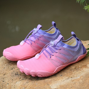 Chaussures avec semelle en caoutchouc antidérapante et respirante