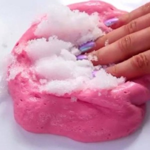 Neige artificielle pour décoration de sapin de noel