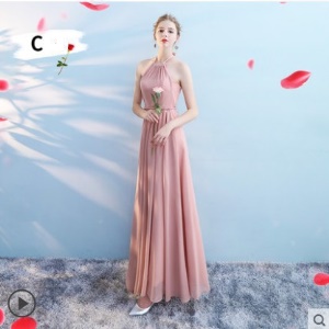 Robe de demoiselle d'honneur en mousseline de soie avec bretelles