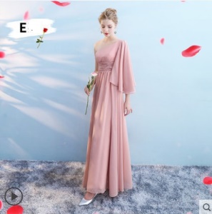 Robe de demoiselle d'honneur en mousseline de soie avec bretelles
